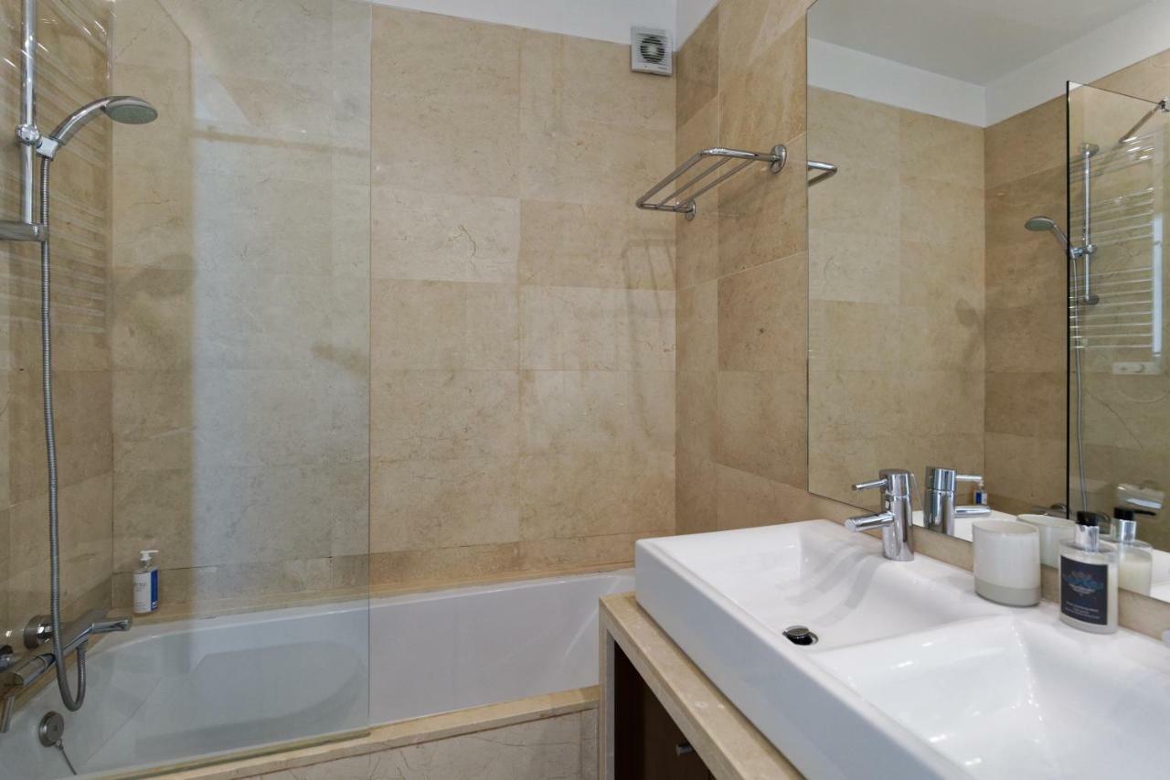 Boutique Chiado Duplex Apartment ลิสบอน ภายนอก รูปภาพ